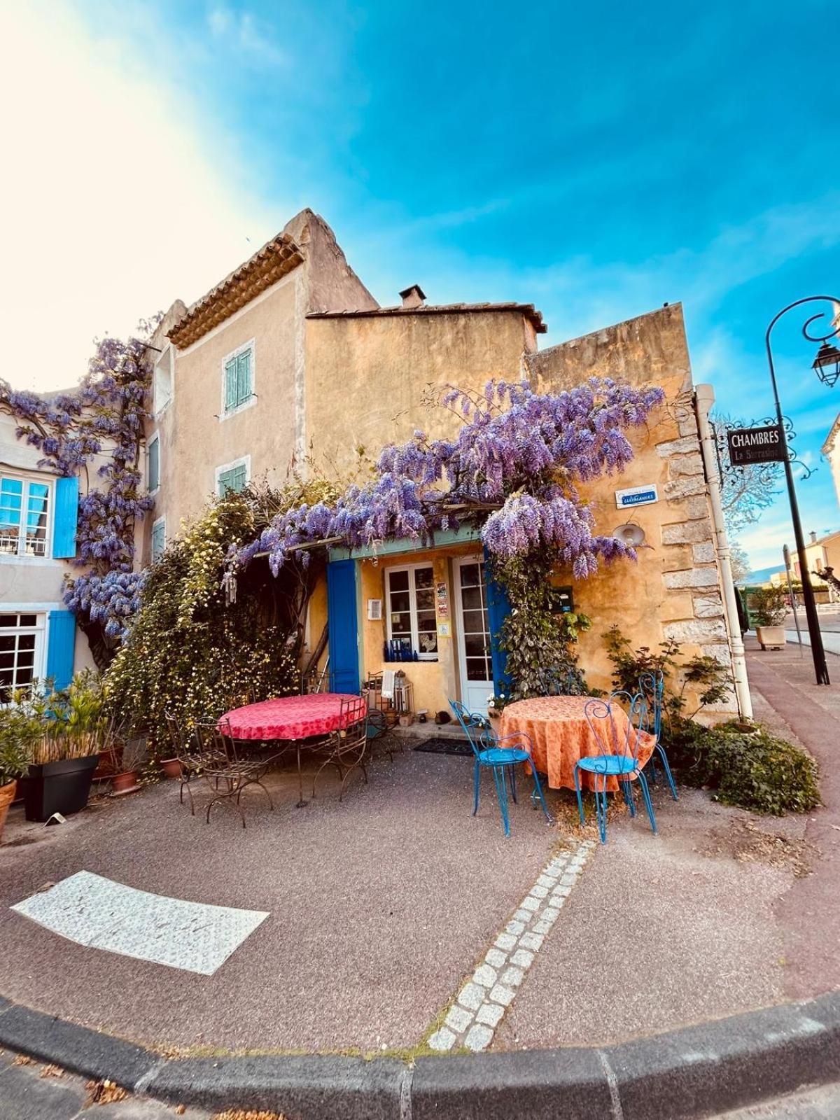 La Sarrasine Hotell Villes-sur-Auzon Eksteriør bilde